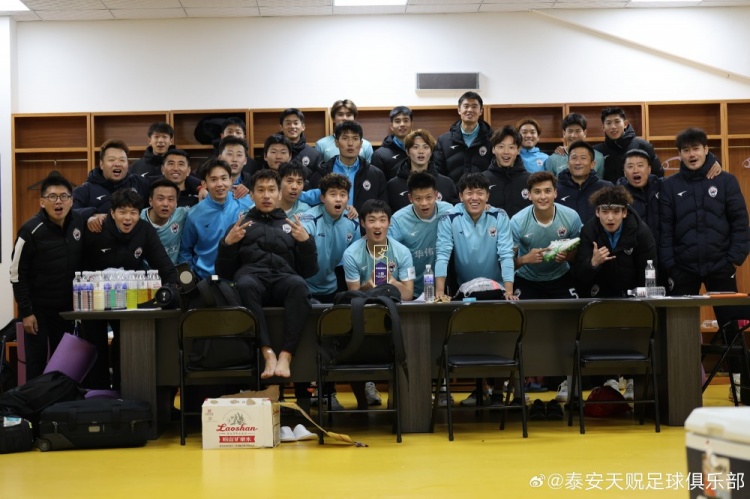  苑維瑋帶隊首秀告捷，泰安天貺足協(xié)杯5-1大勝青島五月的風(fēng)