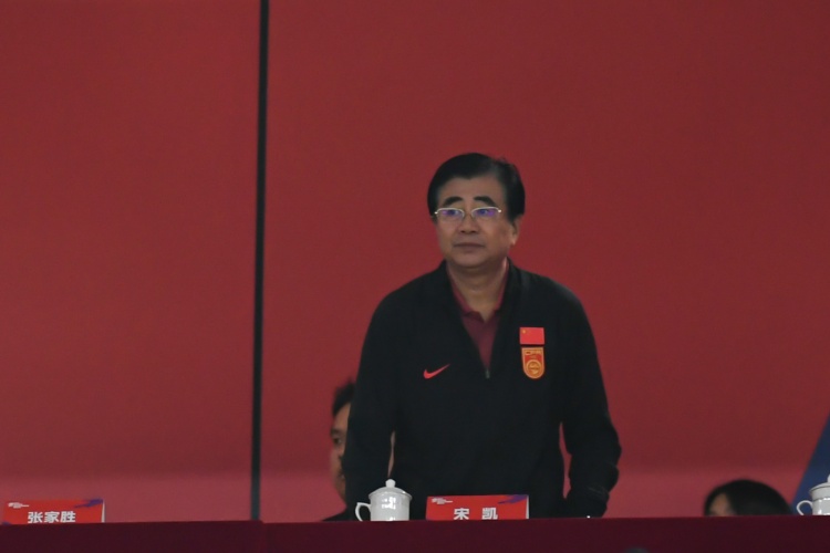  北青體育：宋凱、許基仁探班U20國青，將全程陪伴征戰(zhàn)U20亞洲杯