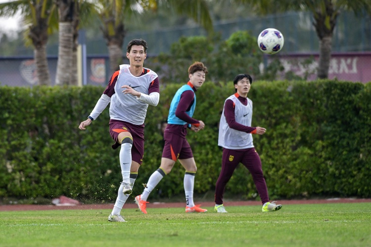  侯永永：我是B2B類(lèi)型的球員，最喜歡踢8號(hào)位也能勝任其他位置
